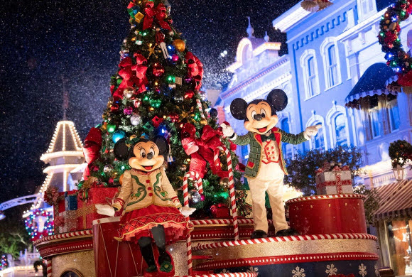 Mickey's Once Upon a Christmastime Parade at Mickey's Very Merry Christmas Party 2023
